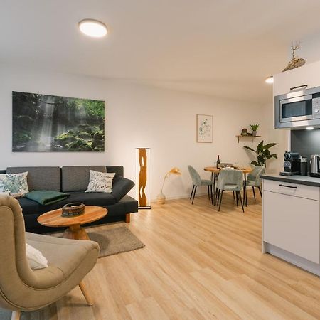 Modernes 2-Zimmer Themen-Apartment Im Zentrum Bayreuth Bagian luar foto